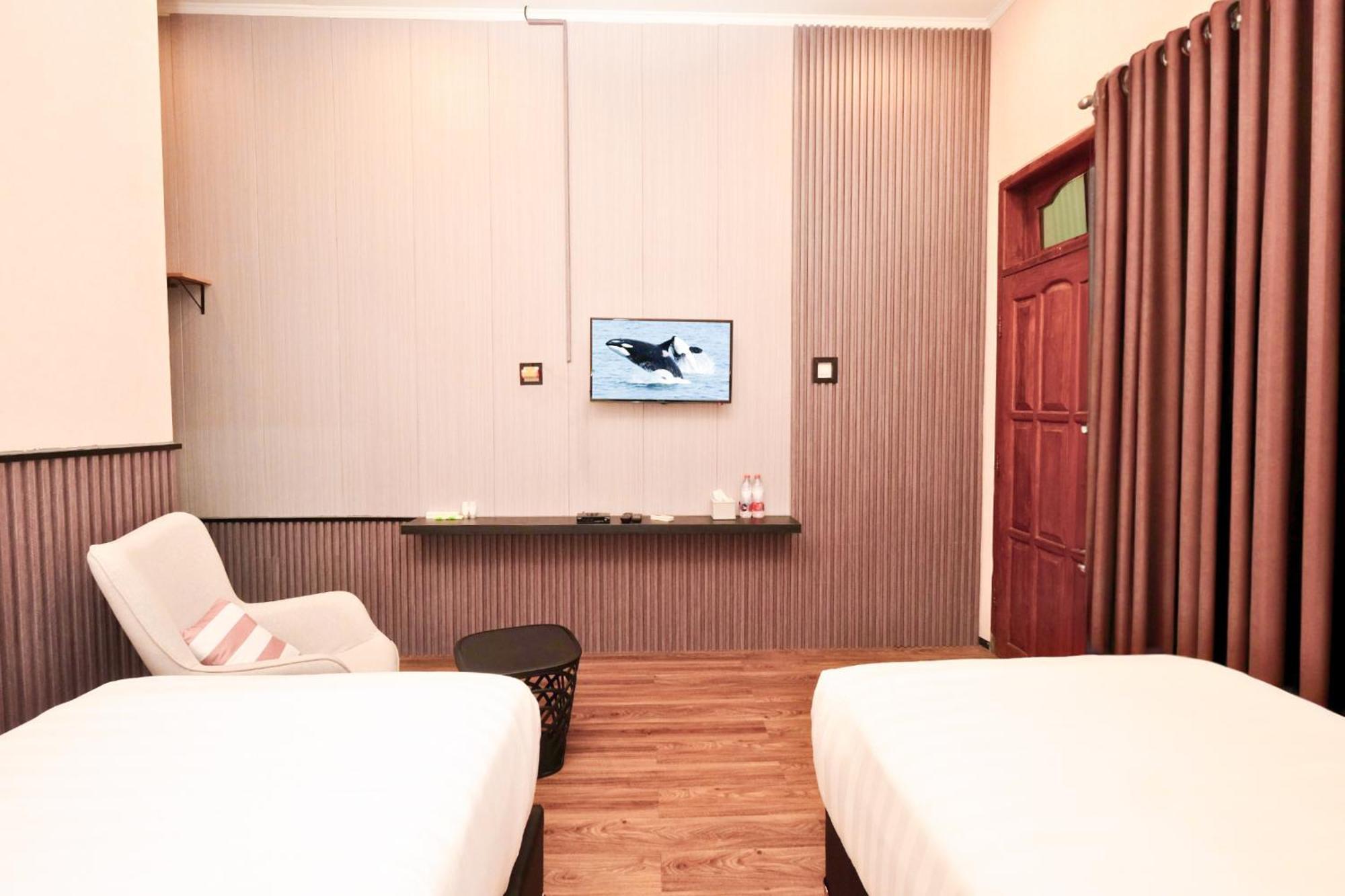 Berlian Abadi Hotel By Sinergi Баньюванги Экстерьер фото